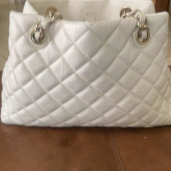 Beautiful white purse from Kate Spade - Picture 2 of 5